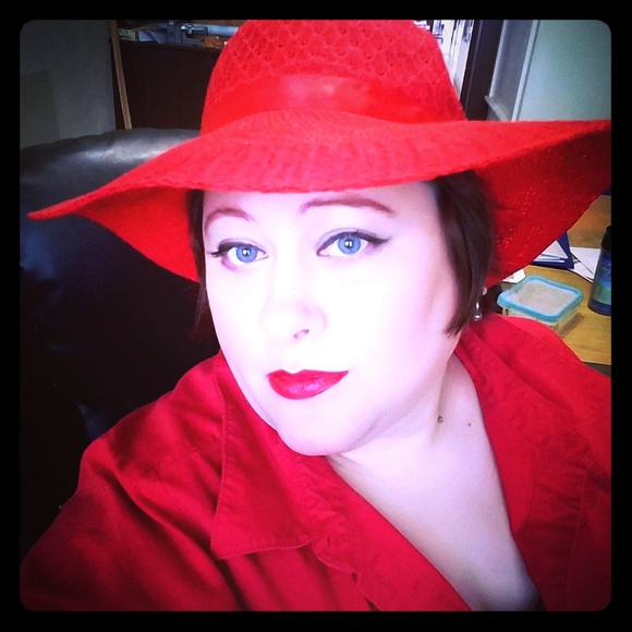 Meet your Posher, Chris - Picture 2 of 6